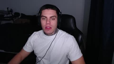 JAXX online show from January 7, 2:27 am