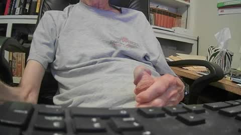 johngp777 online show from June 19, 1:28 pm
