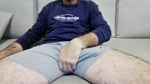 johnny_yaa online show from February 6, 6:28 am