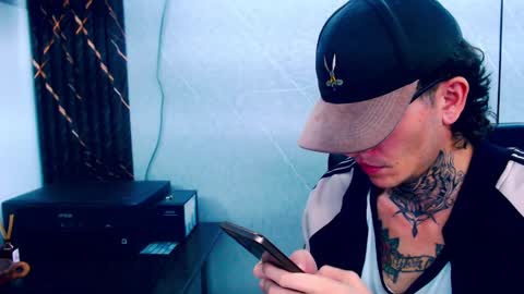 johnsonisaac94  online show from February 24, 4:38 am