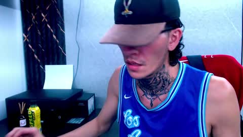 johnsonisaac94  online show from February 20, 8:28 am