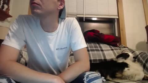 Snapshot of johstondude chatting on November 1, 12:44 am Johston online show from November 1, 12:44 am