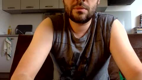 joinmetoparis online show from February 1, 4:04 pm