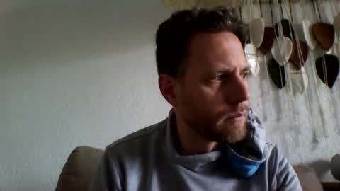 jojo19844 online show from April 22, 8:21 am