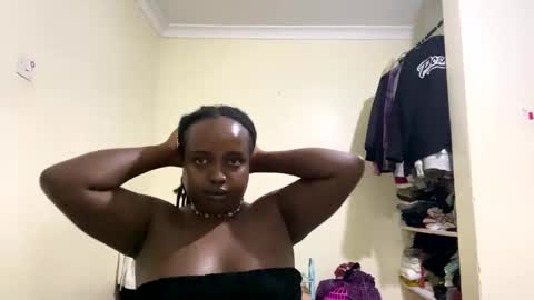jojo_candie online show from May 25, 12:39 am