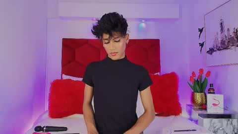 Jonas  online show from October 2, 1:32 pm