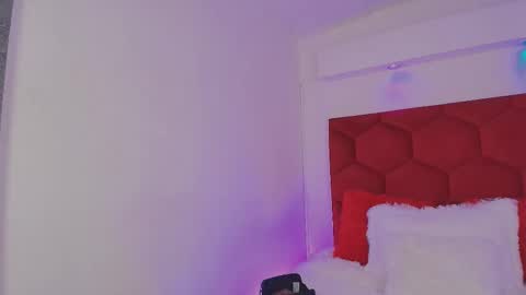 Jonas  online show from September 29, 2:16 pm