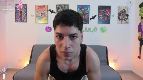 Snapshot of jonathanjoestar_ chatting on October 24, 8:53 pm Instagram jonathanfit14 online show from October 24, 8:53 pm