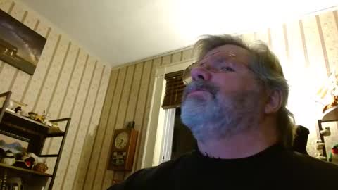 Snapshot of joncpics chatting on December 4, 11:41 pm joncpics online show from December 4, 11:41 pm