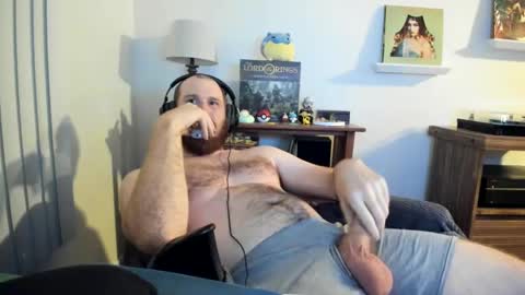 Snapshot of jonnlulz chatting on September 26, 9:50 am Jon online show from September 26, 9:50 am