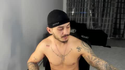 jonnyporn1 online show from February 12, 8:12 pm