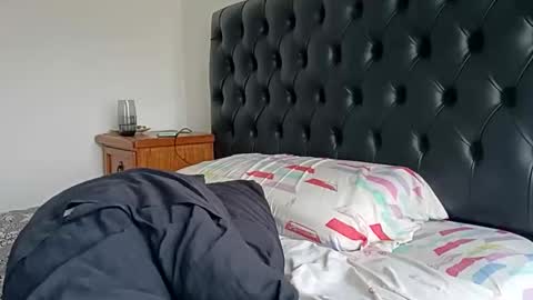 jony_21_arg online show from June 8, 4:08 pm