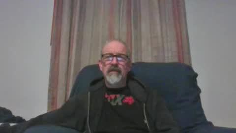 Snapshot of jony_five chatting on March 3, 6:04 am Jon online show from March 3, 6:04 am