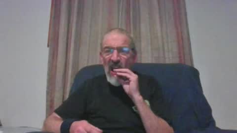 Snapshot of jony_five chatting on March 11, 12:54 am Jon online show from March 11, 12:54 am