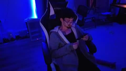 Josef online show from April 7, 1:51 am