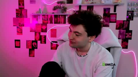 joseph_bear_ online show from April 13, 9:02 am