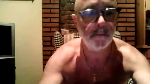 joserval1960 online show from September 11, 5:14 pm