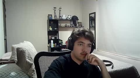 Josh online show from December 3, 9:39 pm