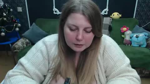 Snapshot of josiesun771 chatting on December 22, 4:59 pm josiesun771 online show from December 22, 4:59 pm