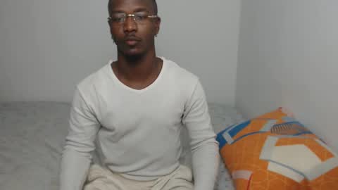 jotablackxl online show from December 22, 3:02 am