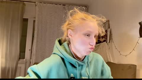 joy_keys online show from February 9, 6:26 pm