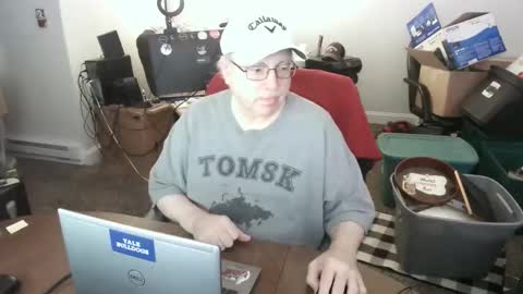 jpmel99 online show from May 7, 5:25 am