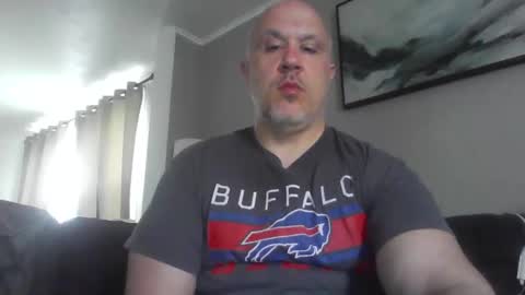 jr1871 online show from April 28, 2:32 pm