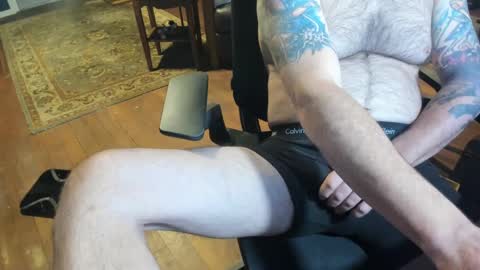 jsimon04 online show from December 18, 2:49 pm