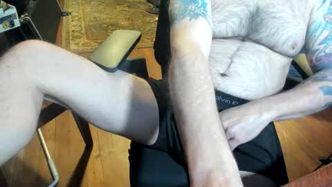 jsimon04 online show from February 13, 6:28 am