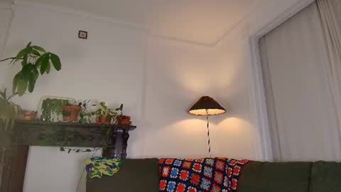 Jsmine  and sometimes Beaulooks online show from July 18, 12:23 am