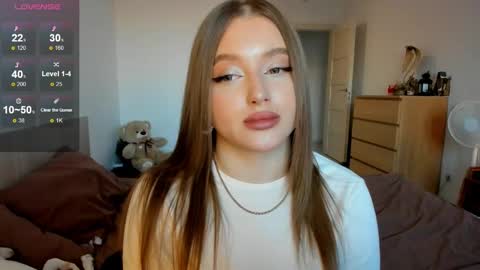 Julia and Julia online show from February 19, 2:33 pm