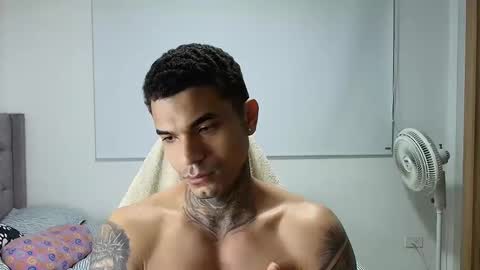 juan_gomez_1 online show from January 16, 11:19 am