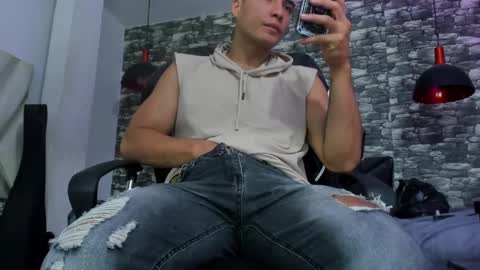 juan_jsmith online show from February 24, 2:37 pm