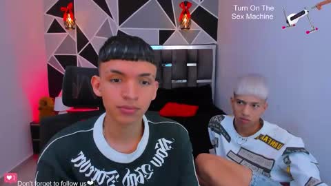 JuanSteven online show from March 20, 4:28 am