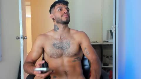 Juan Esteban online show from September 17, 2:42 pm