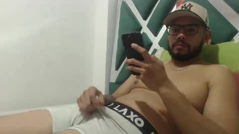 juanfe_style online show from September 24, 4:08 am