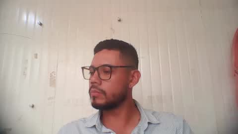 juanfe_style online show from November 24, 7:45 pm