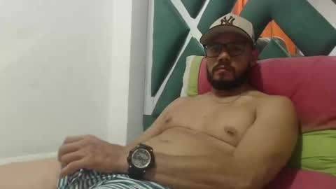 juanfe_style online show from September 25, 4:52 am