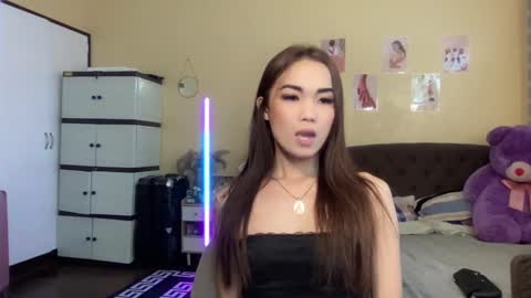 EloiseMoree online show from January 4, 3:18 am