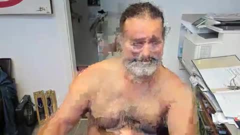 Giovanni50pro online show from December 3, 2:18 pm