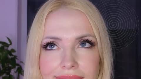 Goddess Julia online show from November 29, 7:54 pm