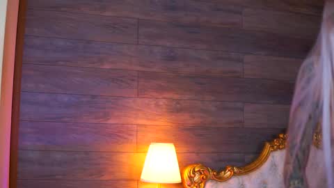 Jessye online show from April 14, 8:01 pm