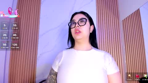 Juicy online show from November 4, 11:11 am