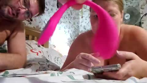 Juicy peach1988 online show from November 16, 6:32 pm