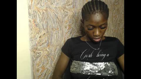 queen online show from February 17, 6:20 am