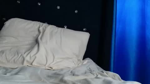 pretty online show from December 14, 7:47 am