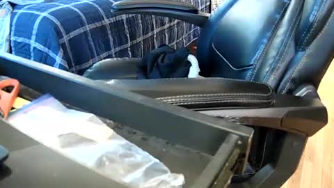 juicyfruit1996 online show from March 13, 9:51 pm