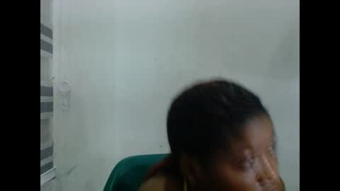 juicynpinkx online show from April 2, 5:42 pm