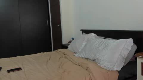 Andry but call me yulieth online show from February 3, 9:18 pm