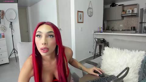 Snapshot of julessy_bonny chatting on October 24, 3:02 pm julessy online show from October 24, 3:02 pm